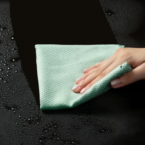 Microfiber cleaning cloth